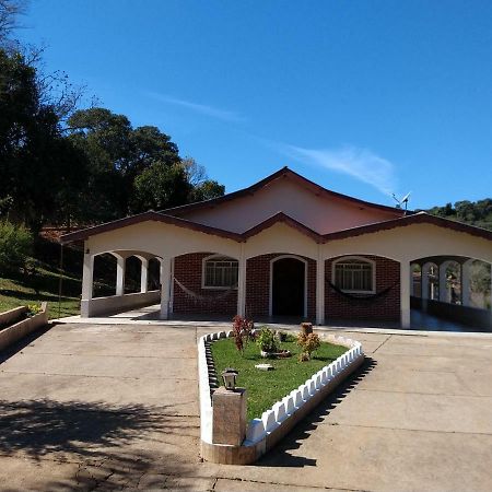 Sitio Dos Rodrigues Villa Lindóia Eksteriør bilde